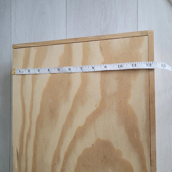 Empty Premium Wine Crate Box - Maison Louis Latour - French Winery - Picture 9 of 10